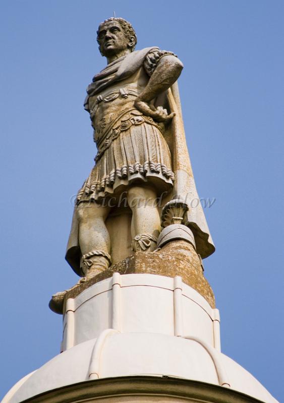 lord cobham on his pillar 1.jpg